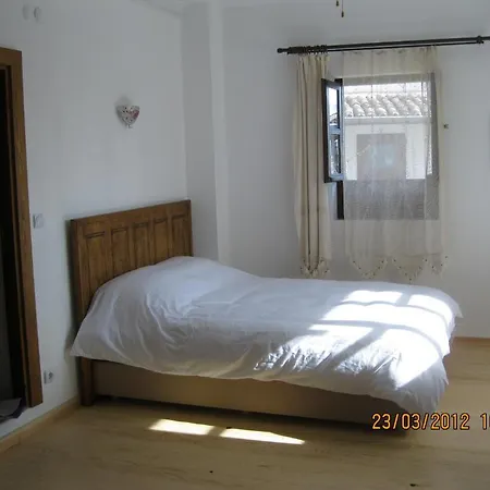 Guest house Nazhan 3*