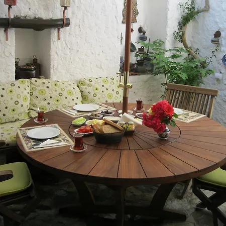 Nazhan بيت ضيافة سلجوك