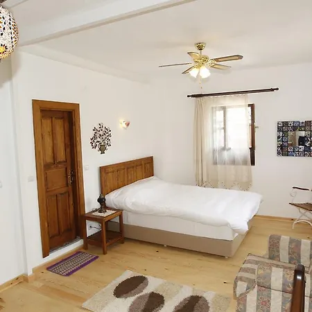 Guest house Nazhan 3*