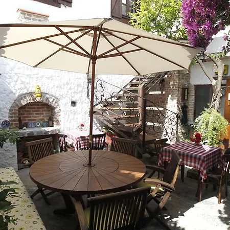 Nazhan بيت ضيافة سلجوك