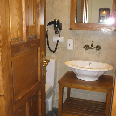 בית הארחה Nazhan סלצ'וק