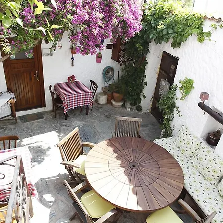 ゲストハウス Nazhan